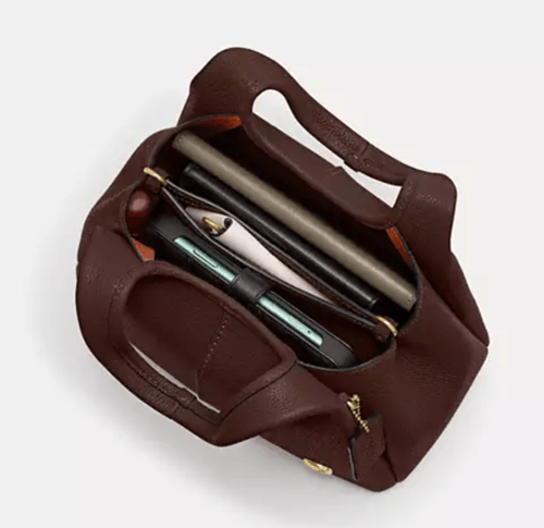 حقيبة كوتش Lana Shoulder Bag 23