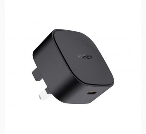 فيش جداري 20 واط من AUKEY PA-Y25