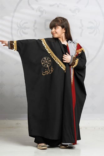 بشت التأسيس بناتي