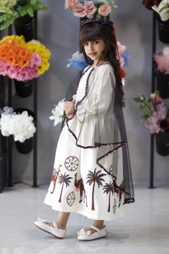 فستان يوم التأسيس للأطفال بتصميم تراثي مميز