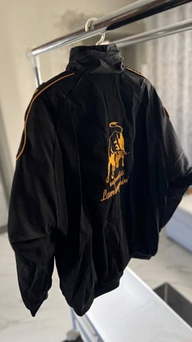 جاكيت لمبرقيني