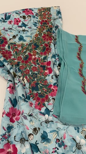 مخور حرير مع شيلة