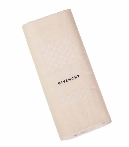 شماغ جيفنشي بيج