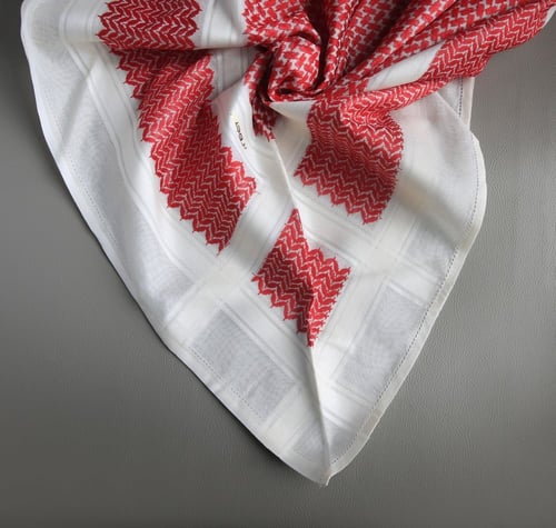 شماغ بروجيه أحمر بيج سيجنتشر دم الغزال