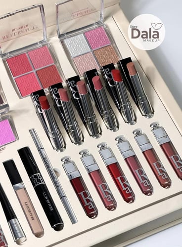 بوكس مكياج بديل ديور