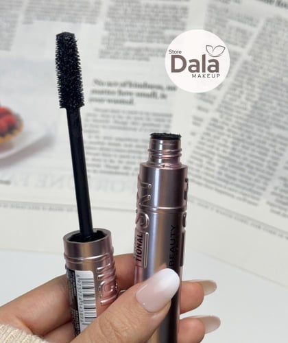 مسكرة بديلة سكاي مبيلين لتطويل الرموش