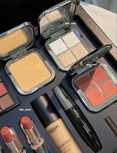 بوكس مكياج بديل كيكو