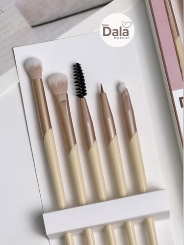 بكج فرش عيوني وحواجب