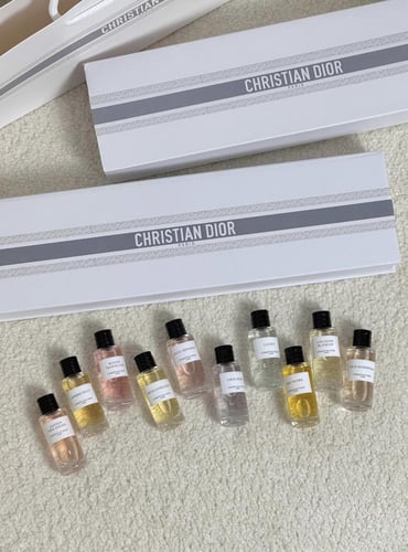 بكج عطور ديور مع الملحقات