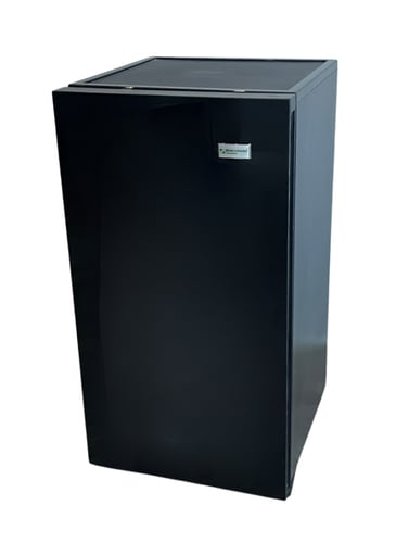 ثلاجة فندقية حجم 90 لتر ماركة Benchmark