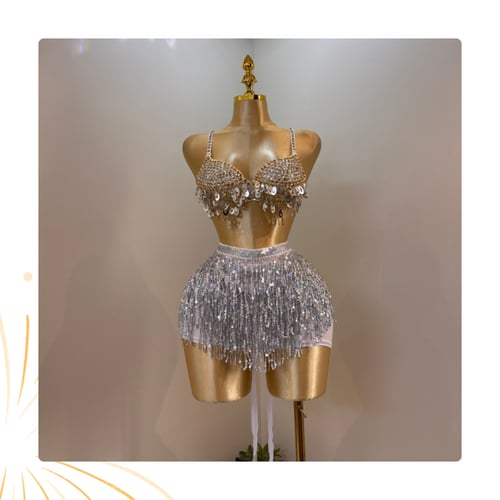 بدلة رقص شرقي انيقة وجميلة بعدة الوان