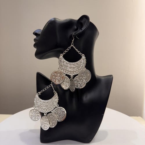 حلق اذن للرقص الشرقي