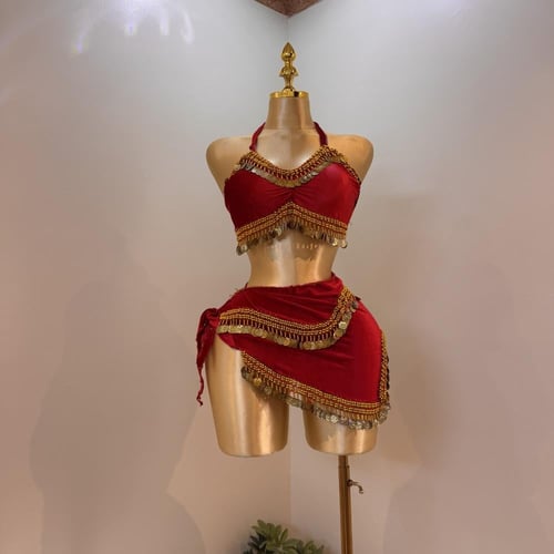 بدلة رقص شرقي قصيرة وفخمة متعددة الالوان