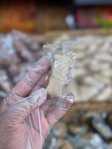 معمول ام صالح اصابع الشوكلاتة البيضاء بحشوة التمر...