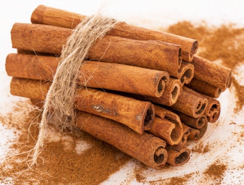 قرفة عيدان و مطحون