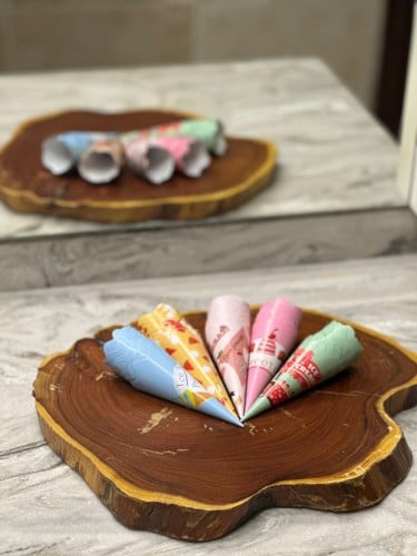 أقماع ورقيه للبسكويت ايس كريم عدد 50 حبة