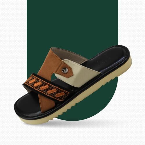 حذاء شرقي مطرز