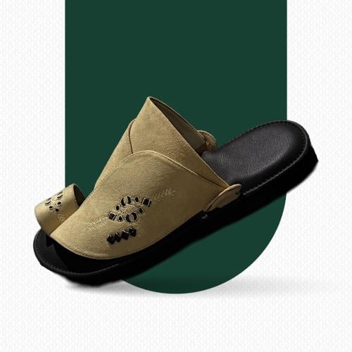 Embroidered Eastern shoe