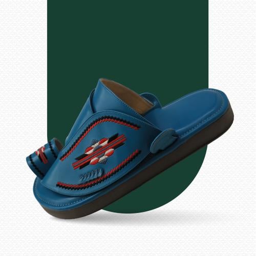 حذاء شرقي مطرز