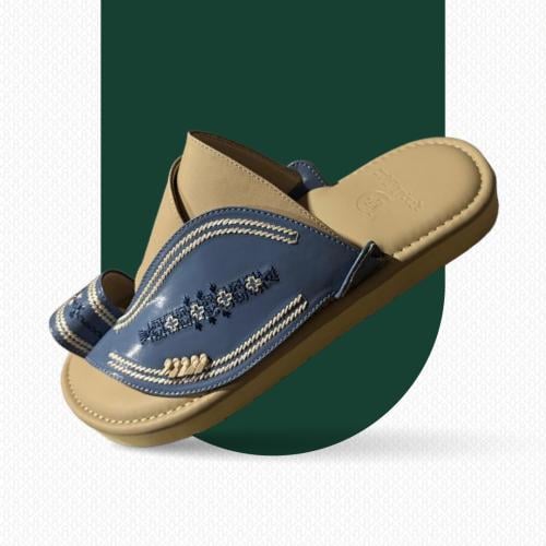 Embroidered Eastern shoe