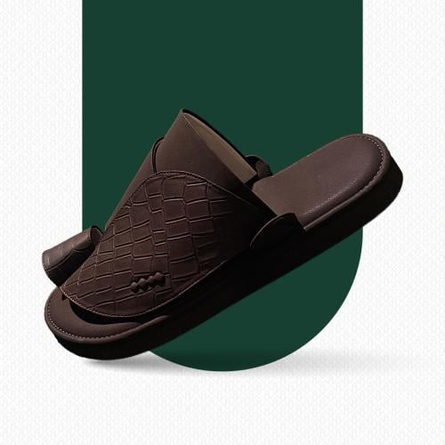 Embroidered Eastern shoe