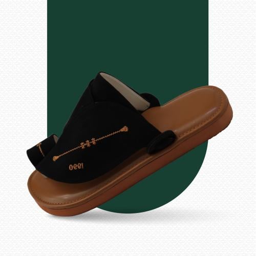 حذاء شرقي مطرز