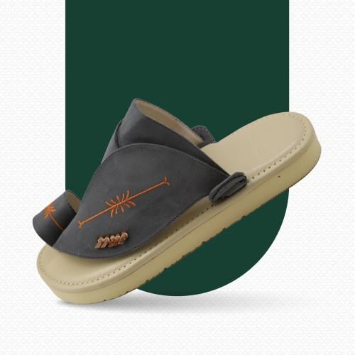 حذاء شرقي مطرز شامواه