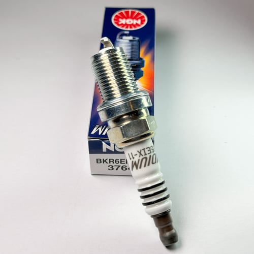 بواجي NGK ايريديوم الأصلية لمكاين الهايلكس 3rz IRI...