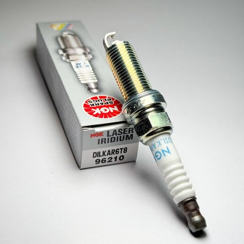 بواجي NGK ليزر ايريديوم الأصلية للتايوتا كراون 202...