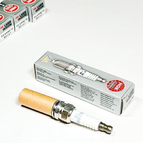 بواجي NGK SILKR8E7G الأصلية – ليزر إيريديوم لسيارا...