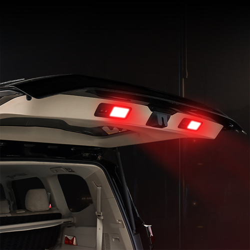 تويوتا لاند كروزر LC300 إنارة الباب الخلفي مع ضوء...