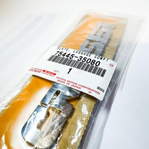 بليته شعار FJ كروزر خلفي أصلي تويوتا باب الشنطة OE...