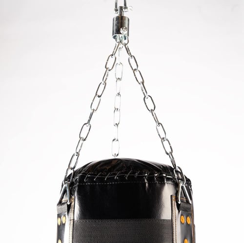 كيس ملاكمة جلد ممتلئ بمقاسات مختلفة