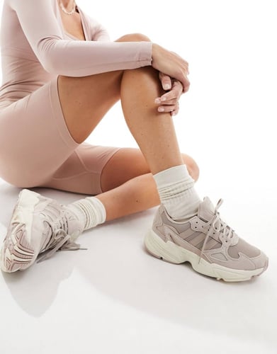 اديداس فالكون اصلي 100٪