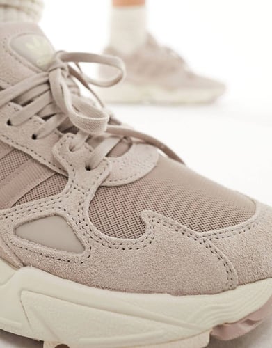 اديداس فالكون اصلي 100٪