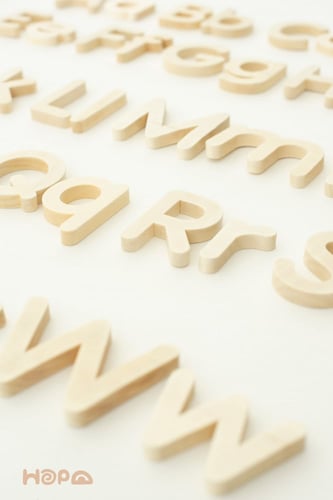 حروف انجليزية خشبية