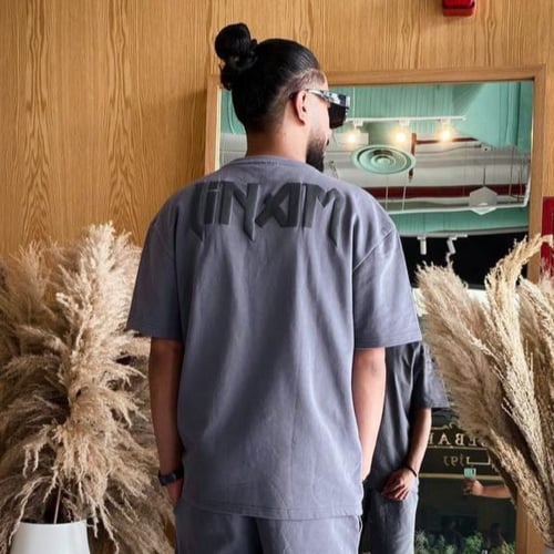 تيشيرت رمادي