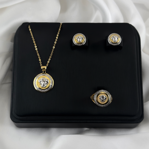 نص طقم ايطالي بقصة عصرية ساحرة بين الذهب الابيض وا...