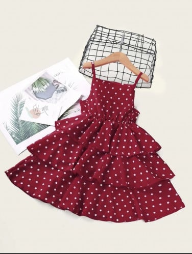 فستان احمر منقط