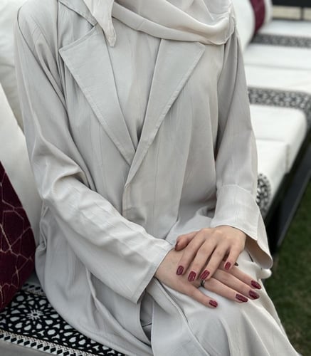 عبايه سفر ياقه بيج