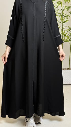 عباية ندى اسود