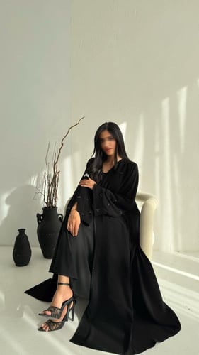 عباية نهى