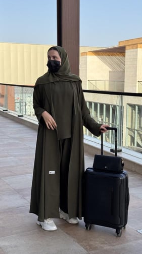 عباية امواج زيتي