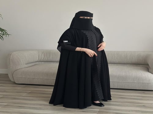 عباية ابتهال