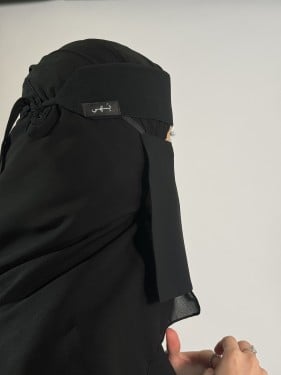 نقاب مثلث (قصير)
