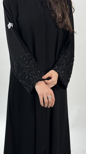 عباية نجلاء