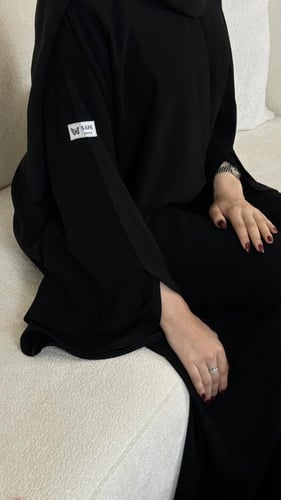 عباية ساره ساده