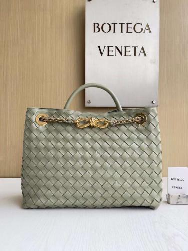 بوتيقا انديامو مديم المقاس العرض32cmالارتفاع 24cm العمق12cm