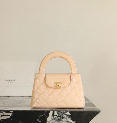 شانيل 23k مقاس العرض 19cm الارتفاع13cm العمق 7cm