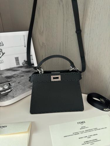 فندي بتيت. مقاس 20cm